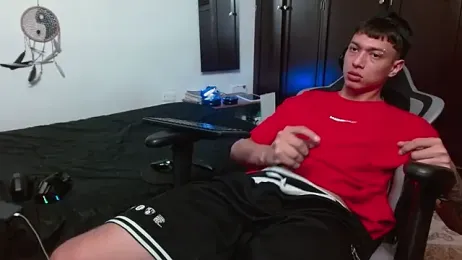 aaron_blug webcam model stream image