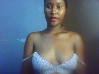 Sweet-boo webcam model stream image