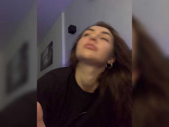 WILDGIRL webcam model stream image