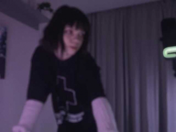 NieRiona webcam model stream image