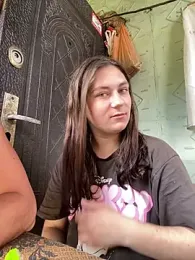 Twolatte1520 webcam model stream image