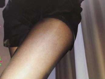 Va-len-cia webcam model stream image