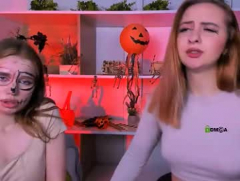 mila_glow webcam model stream image