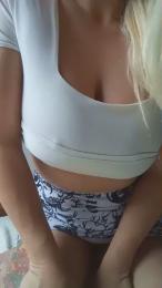 E8733 webcam model stream image