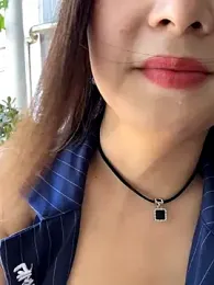 SSSniang- webcam model stream image