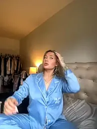 blissdimicco webcam model stream image