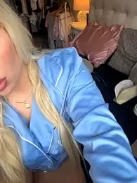 blissdimicco webcam model stream image