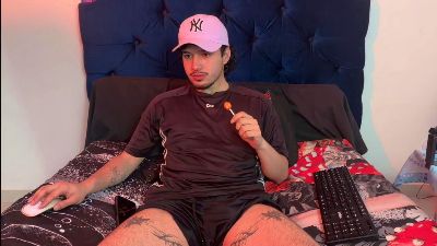 zoren33 webcam model stream image