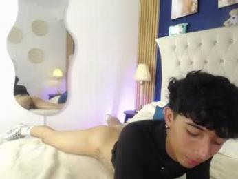 aiden_rivers_ webcam model stream image