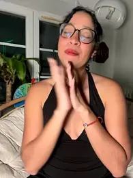 Lauyako_974 webcam model stream image