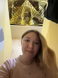 -NaughtyAngel- webcam stripchat model stream image