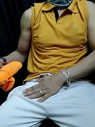 chocolate_alone webcam model stream image