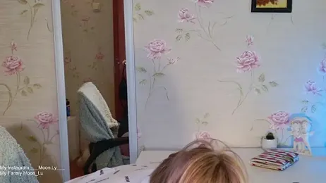 sinnamon_ webcam model stream image