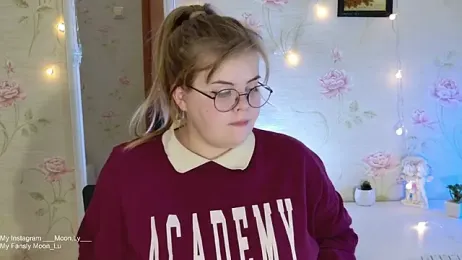 sinnamon_ webcam model stream image