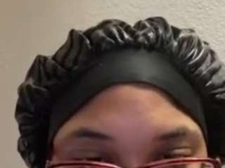 thickshyt webcam camsoda model stream image