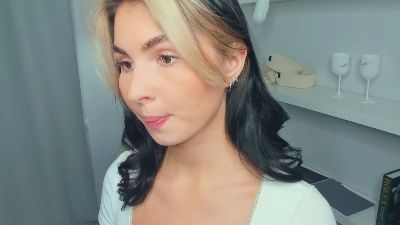 SookAdamski webcam model stream image