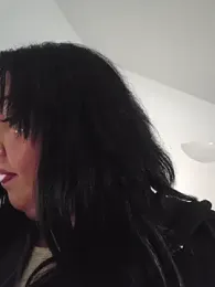 CurvyBonnie_XO webcam stripchat model stream image