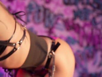 informal_ webcam model stream image