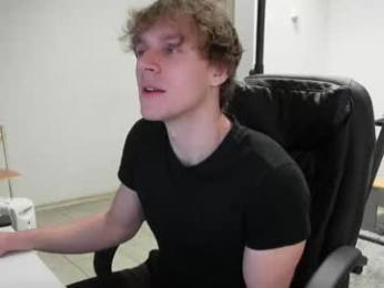 charles_dreams webcam model stream image