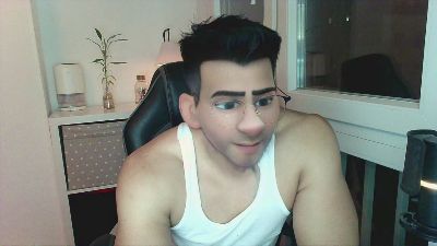 lucas29_fun webcam cam4 model stream image