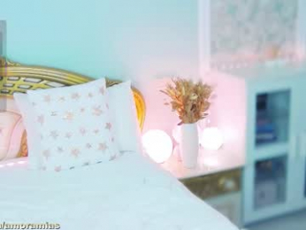 amoramias webcam model stream image