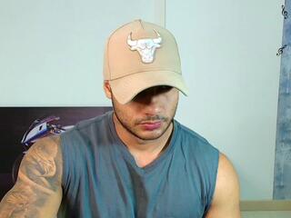 Layton Fox webcam model stream image