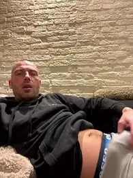 Rotteei1 webcam model stream image