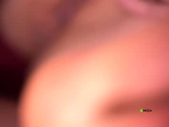 helena_play webcam model stream image