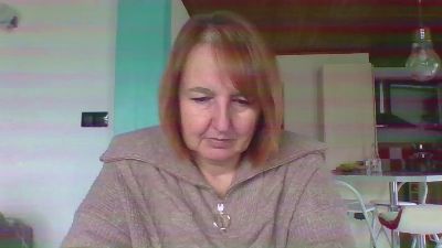 SandElle webcam model stream image