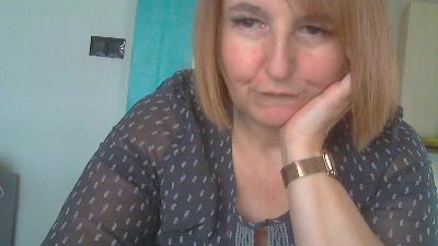 SandElle webcam model stream image