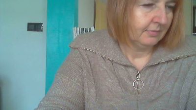 SandElle webcam model stream image