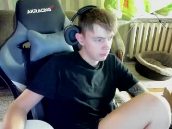 aron_neall webcam model stream image