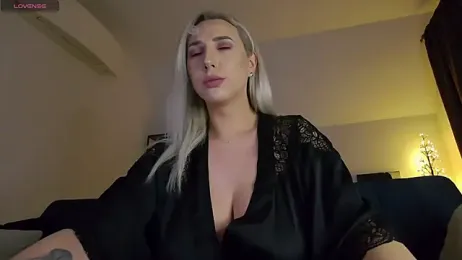 KhloeK webcam stripchat model stream image