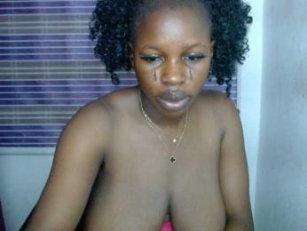 Sweetncreamy webcam model stream image