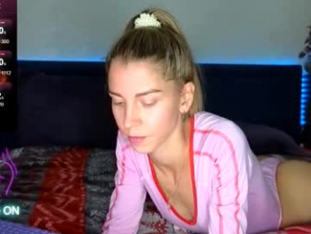 lisi4ka_basik33 webcam model stream image