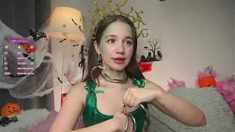 AmiLewis webcam model stream image