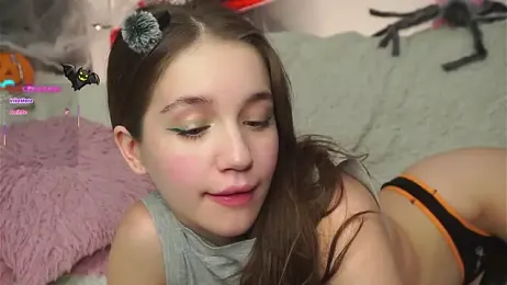 AmiLewis webcam stripchat model stream image