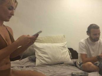 KikiAndD webcam bongacams model stream image