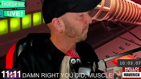 _SocialMaverick_ webcam model stream image