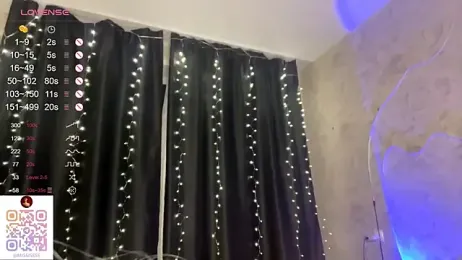 UdeleBarns webcam stripchat model stream image