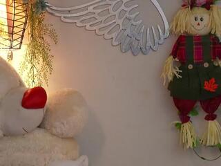 Isa Nixon webcam model stream image