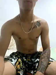 LatinloverX_ webcam model stream image