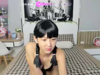 little_yena webcam model stream image