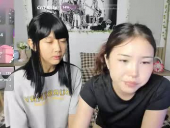 little_yena webcam model stream image