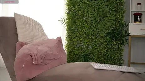 FreyaHeart webcam model stream image