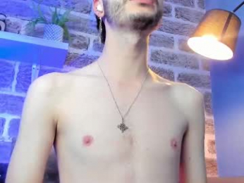 noah_ricci_ webcam model stream image