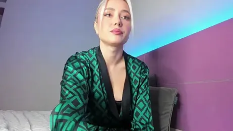 CrazyWomen webcam model stream image