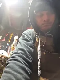 twistafatpipe webcam stripchat model stream image