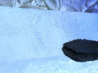 gorgeous-luna webcam model stream image