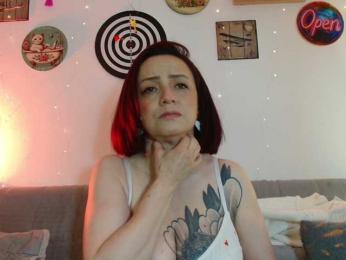 CoralShine80 webcam bongacams model stream image